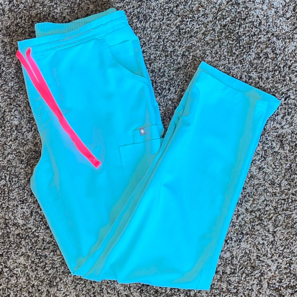 Figs Yola scrub pants: medium, neon blue